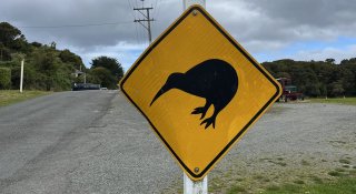 Kiwi crossing sign in Rakiura (Stewart Island)
